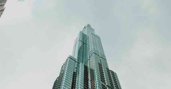 配蒜吃的烤肠_配蒜吃的美食