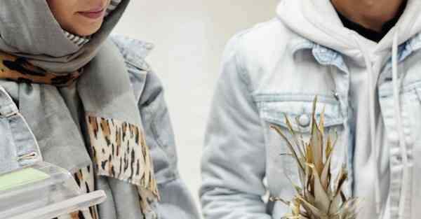 迪士尼平时排队人多吗_迪士尼平时排队的人多吗