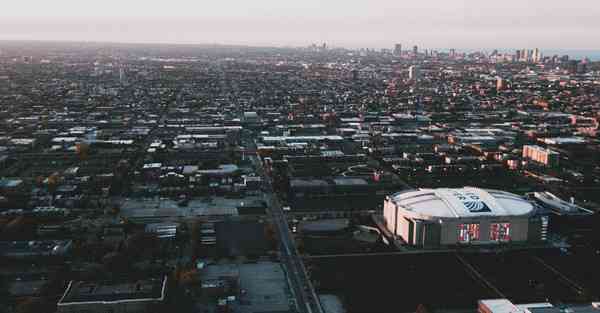 小米12 pro配充电器吗