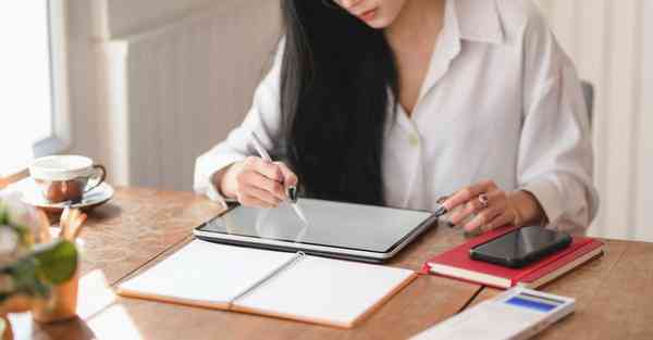 桥上拍摄mv_青色配什么颜色好看